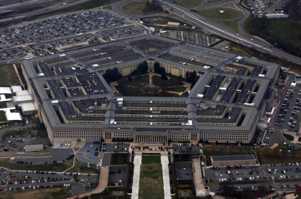 一个月餐费,就花光了900万,美防长被批挥霍奢靡