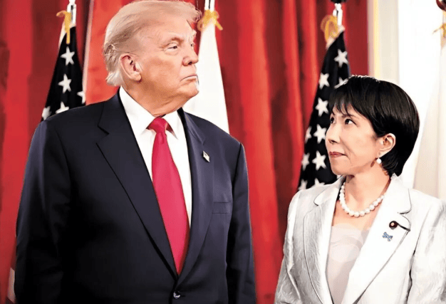 与特朗普聊完了，高市早苗笑容已消失，美国提醒日本：中方反制还没完