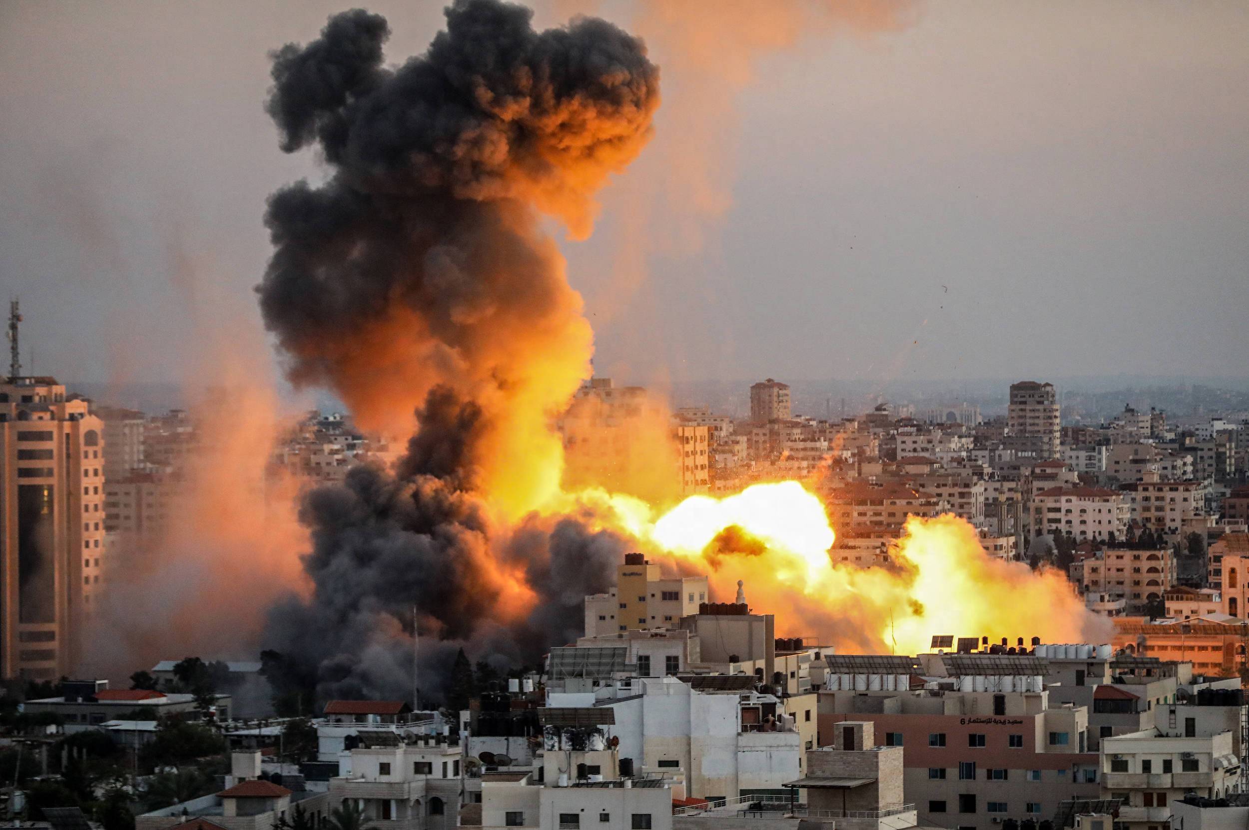 谁也别好过!伊朗开始掀桌子,卡塔尔、沙特能源巨头火光冲天!