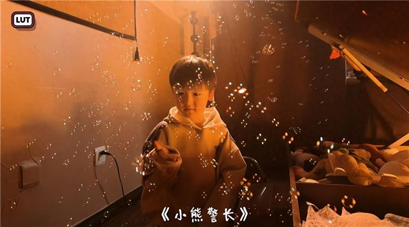 安麒炫双作发力：《隐市英雄》热播霸榜 新作《小熊警长》公益冲刺