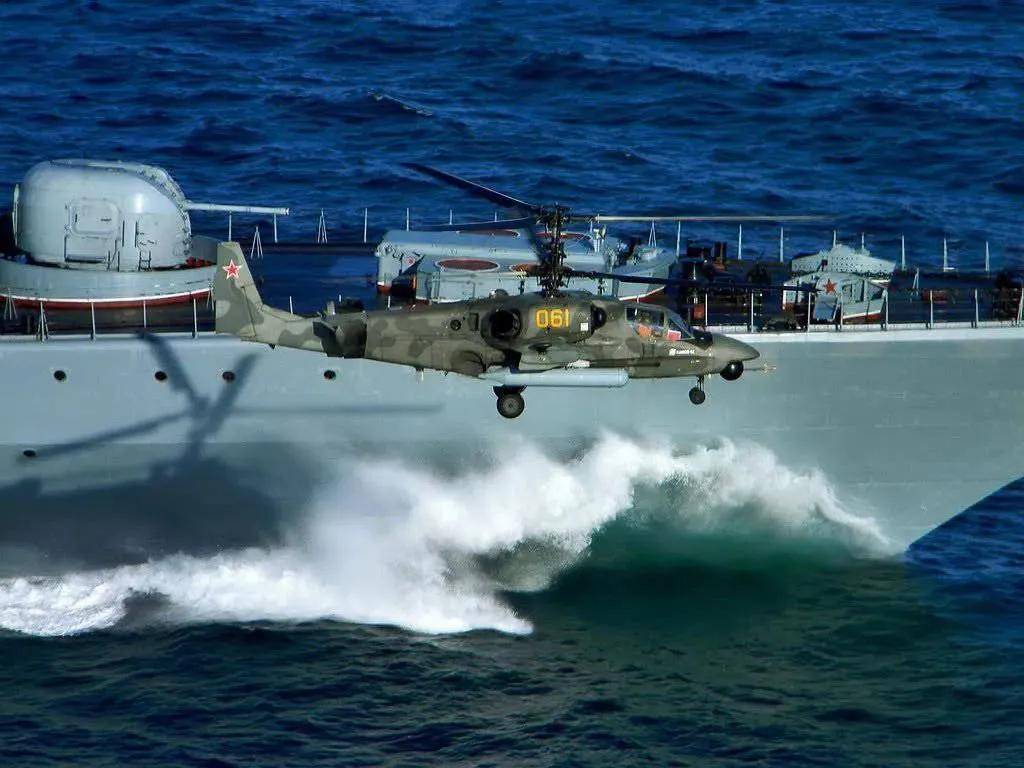 军迷圈疯传！俄罗斯卡-52M涂上了中国陆军涂装？发生了什么？