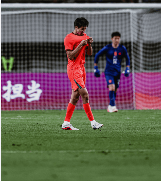 U23亚洲杯_U23亚洲杯直播_赛事直播LIVE开场2分钟闪电破门！国足3比0碾压对方为什么成年国足做不到？