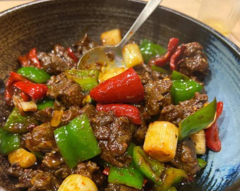 
        花朵香菇肉包，造型可爱，好吃的停不住口