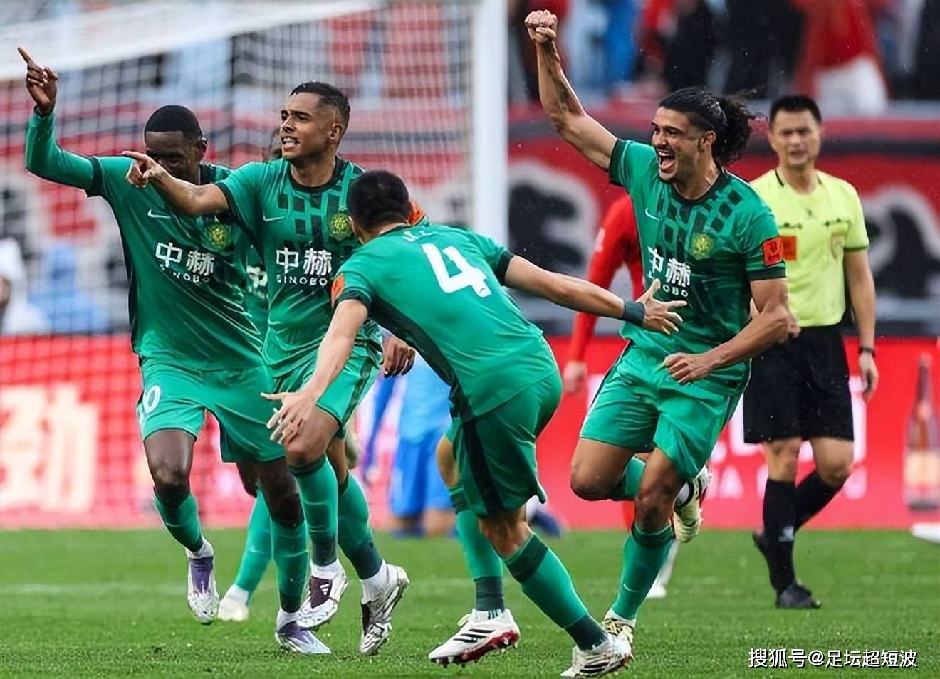 浦项铁人 vs 大阪钢巴