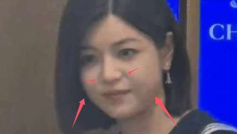 41岁陈妍希婚变后罕露面，紧簇眉头逛香水店，陈晓暴瘦她却长肉
