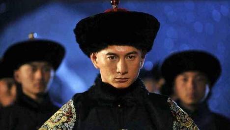 李现关注了刘亦菲