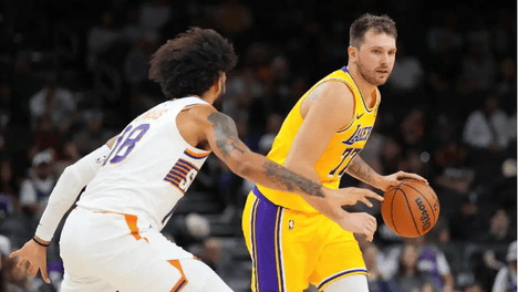 时代峰峻的新兵旧兵同框了