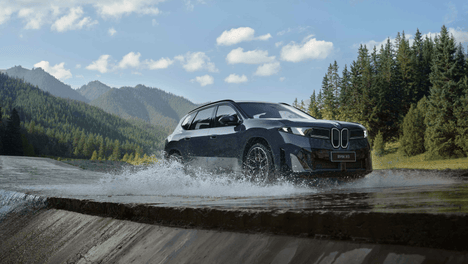 把“新世代”摆上中国牌桌，BMW iX3开始重写宝马的“基础盘”