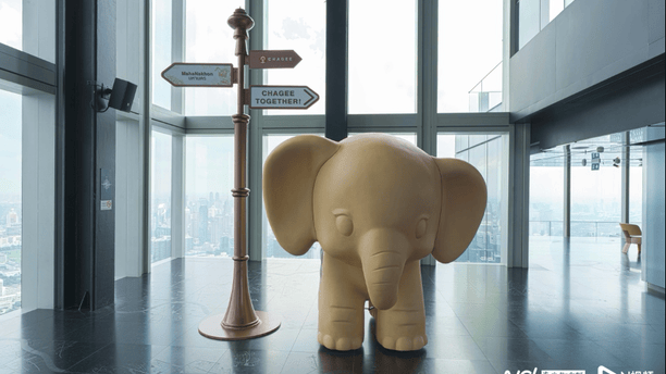 汪峰宁静就这么自然地牵手了