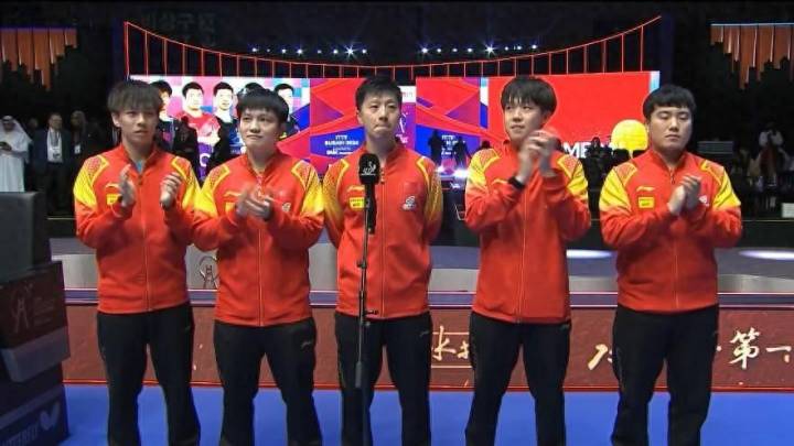 世乒赛中国男团3-0法国,你认为王楚钦的表现丝滑吗?