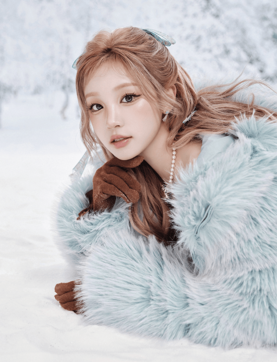 宋雨琦冰雪公主造型释出 完美诠释冬日魔法少女