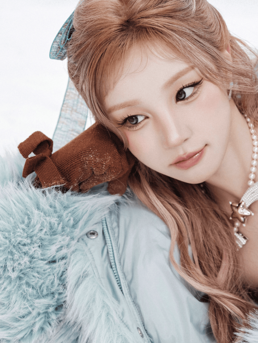 宋雨琦冰雪公主造型释出 完美诠释冬日魔法少女