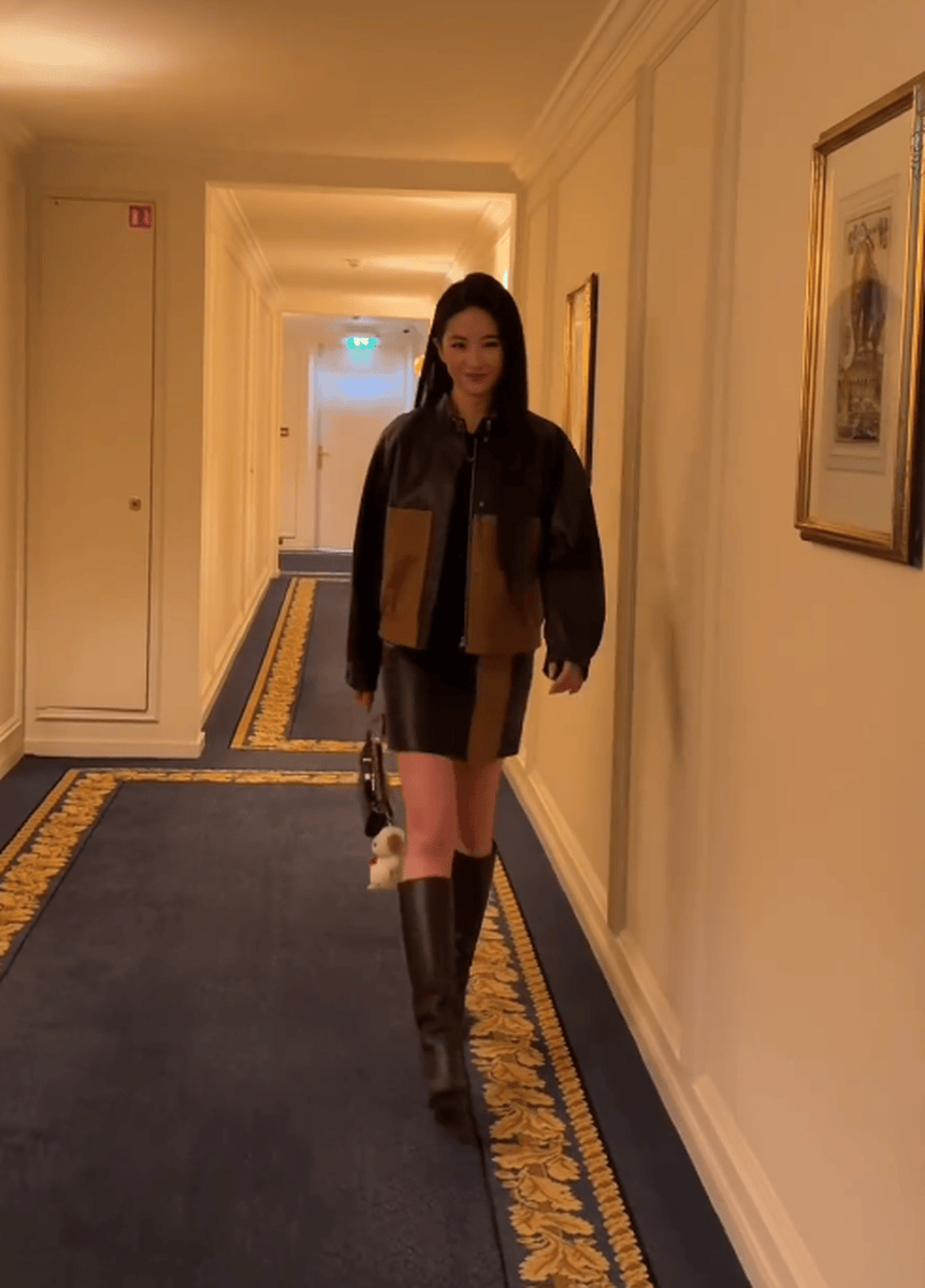 刘亦菲与周冬雨最新晚宴合照曝光！美女同框太养眼