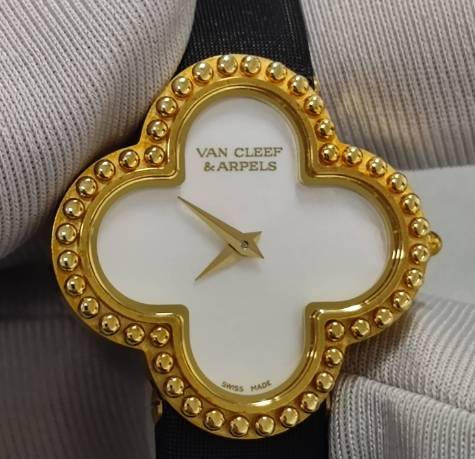 ����ű����������ֱ������ĸ�����ֵ