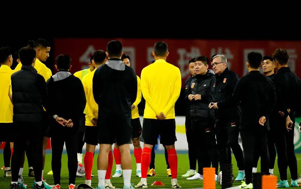 泰山队6名国脚参加国足训练 刘洋因身体原因缺席