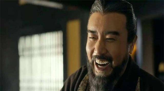 曹操一句名言,被人们拿来夸孩子聪明,却不知下半句骂孩子也厉害