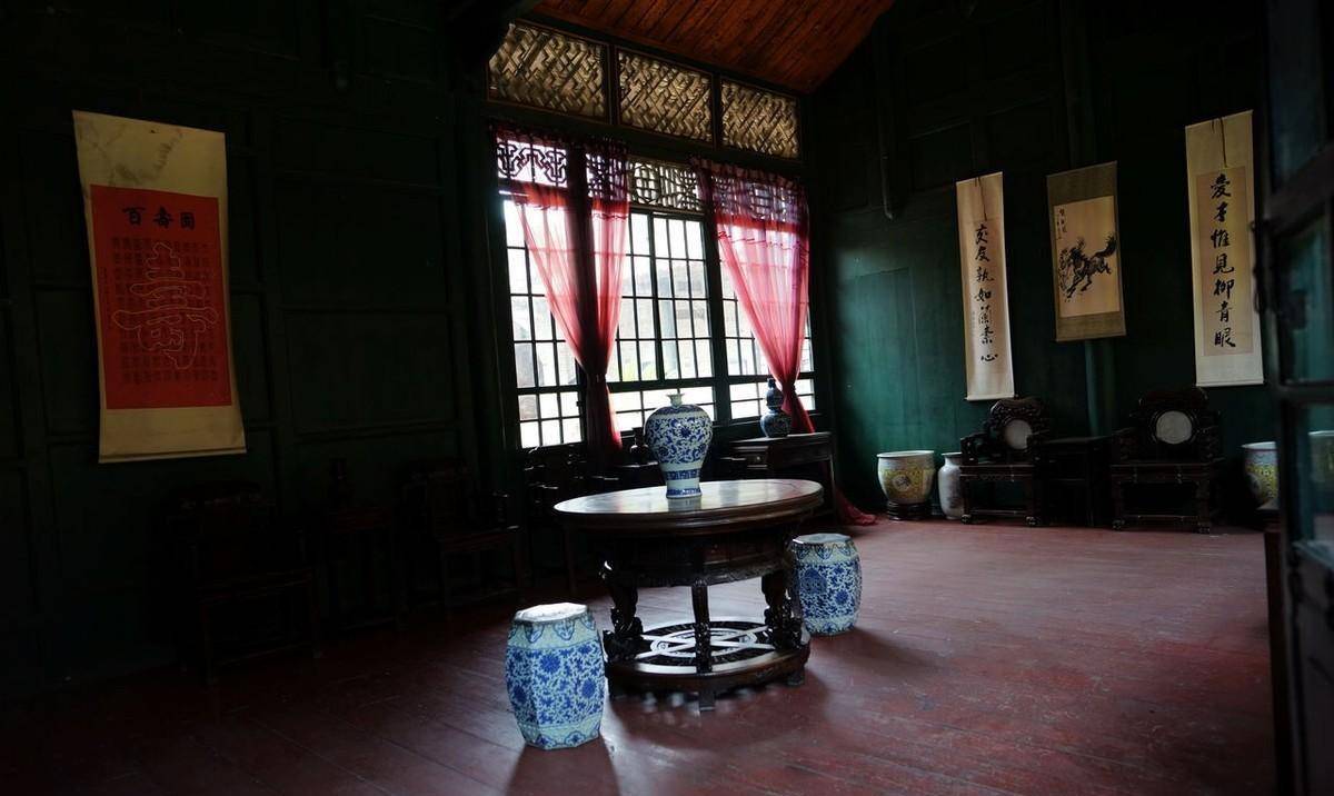 “恶霸地主”刘文彩庄园:如今成旅游景点,图8反映“滔天罪行” “恶霸地主”刘文彩庄园:如今成旅游景点,图8反映“滔天罪行”