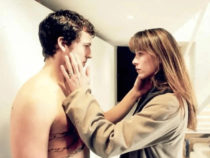 《忠贞》：法国大尺度爱情电影推荐，剧情具有深度，值得一观