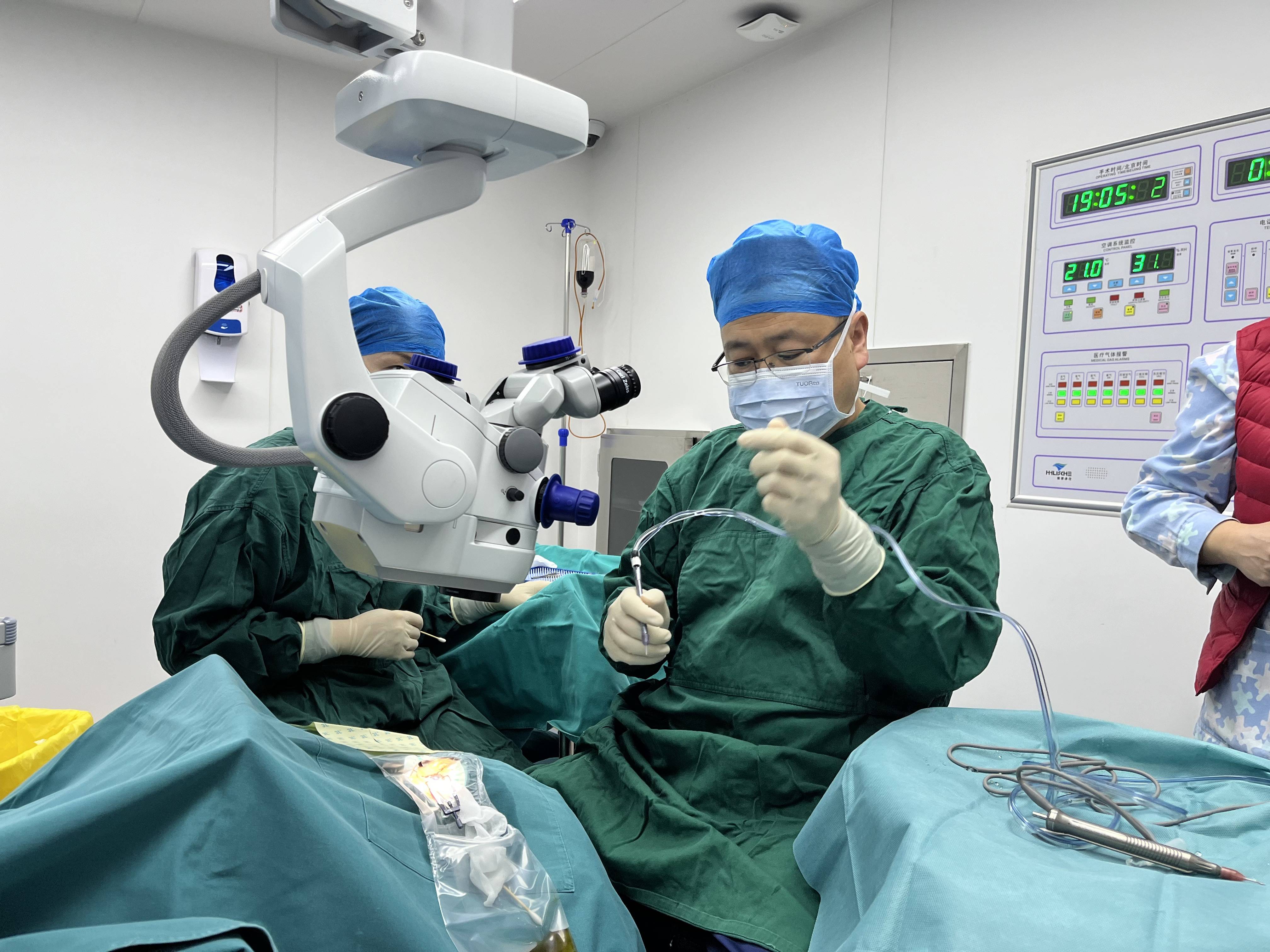 蘭州普瑞眼科醫院白內障手術有哪些優勢？
