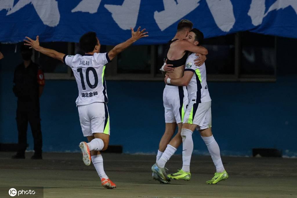 中超-绍尔传射图多列一击致命 武汉三镇客场2-1逆转河南