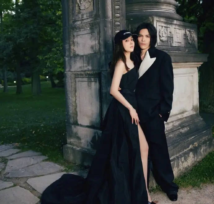 向佐晒出与孩子视频通话截图 感谢妻子郭碧婷守护家庭