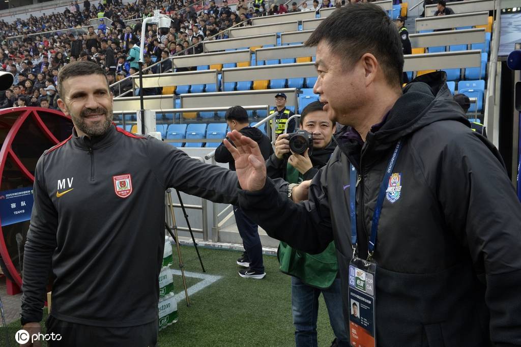 错失好局!中超-谢维军补时绝平 10人亚泰两球领先2-2津门虎