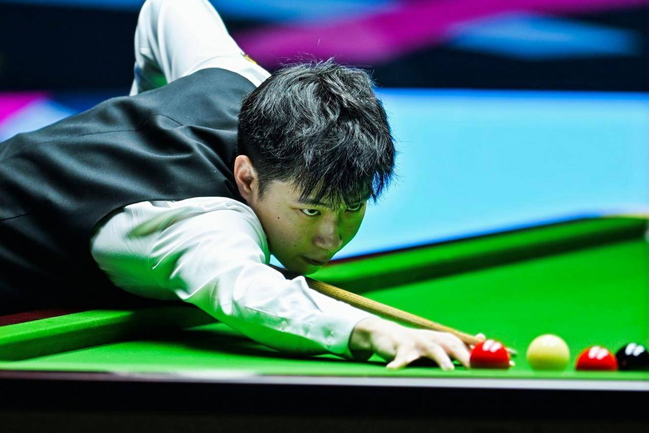 斯诺克国锦赛吴宜泽继续神奇 新科世界冠军止步四强