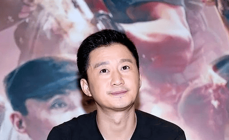 李连杰吴京一同出镜,李连杰婉转回应吴京热梗,强调吴京付出很多