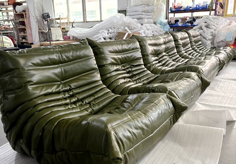 从高贵到松弛：德洛的皮沙发之懒人沙发重塑舒适生活美学