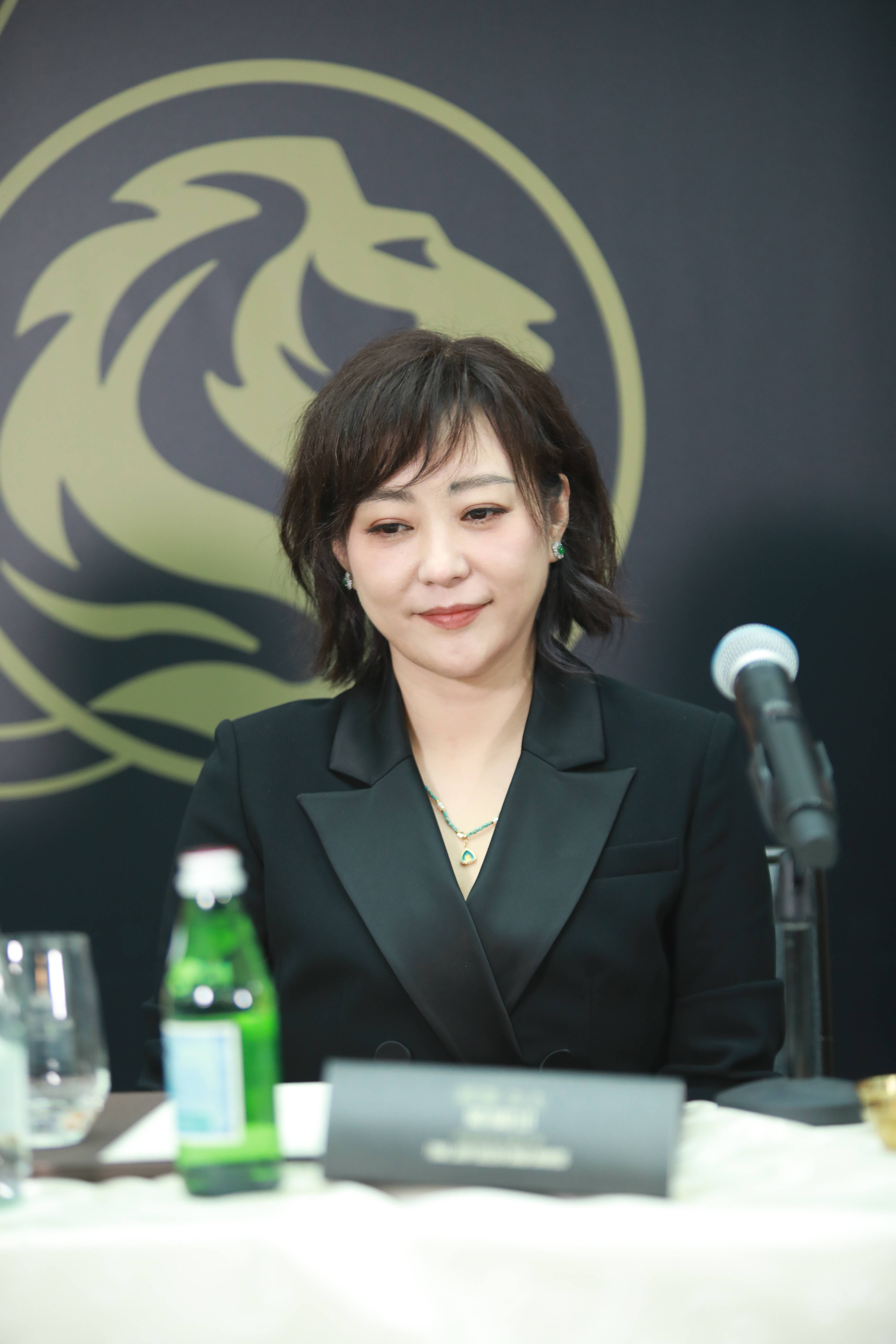 郝蕾回应与辛芷蕾朋友圈争议:是一场巨大乌龙,事发当日已私下沟通