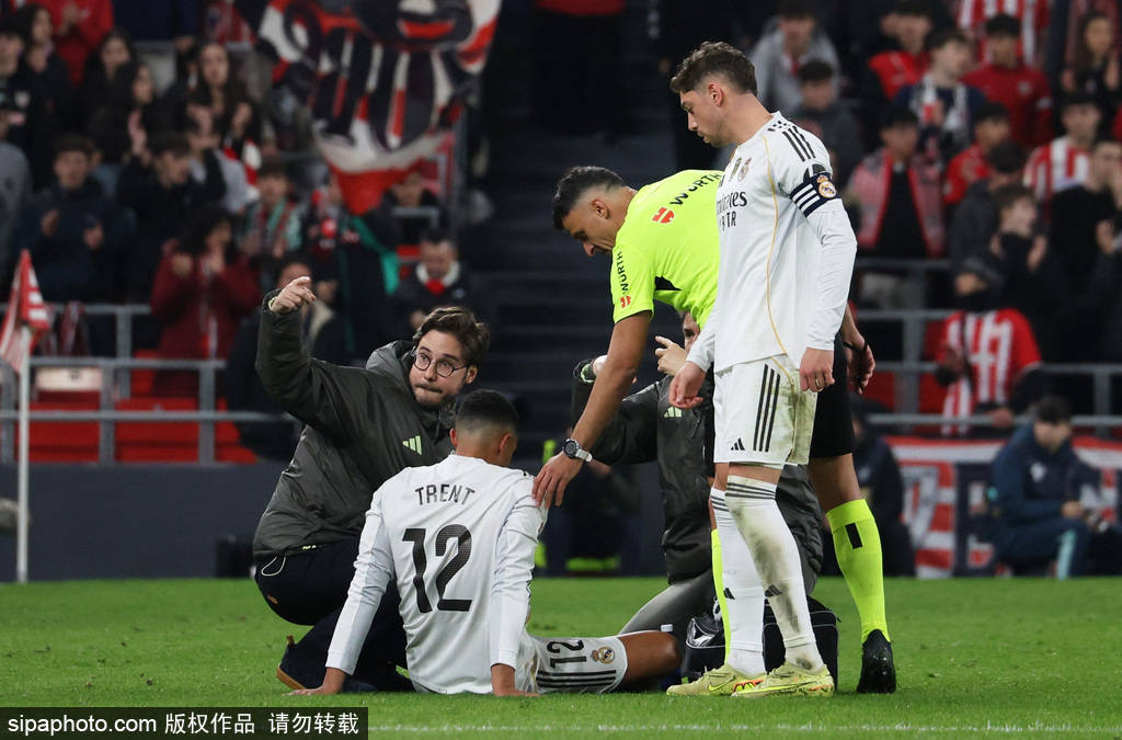 西甲-姆巴佩2球+一条龙破门阿诺德伤退 皇马3-0毕巴结束3连平