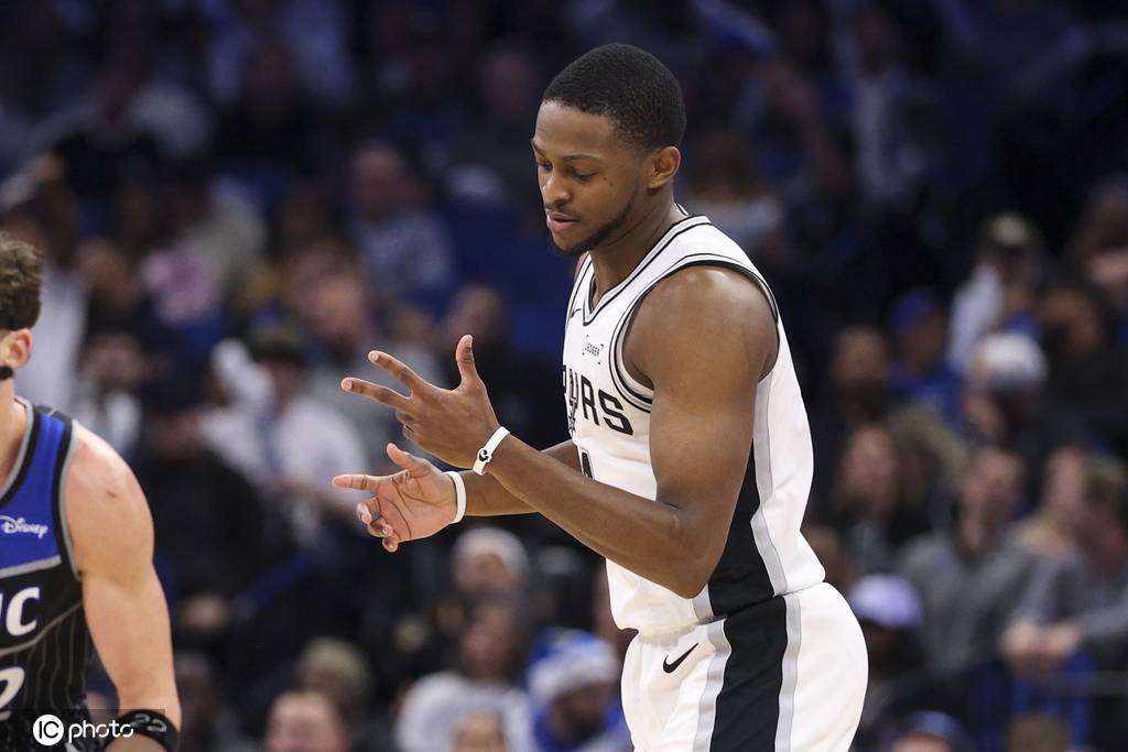 NBA杯八强战前瞻：雷霆湖人势头凶猛 文班是否冒险复出？