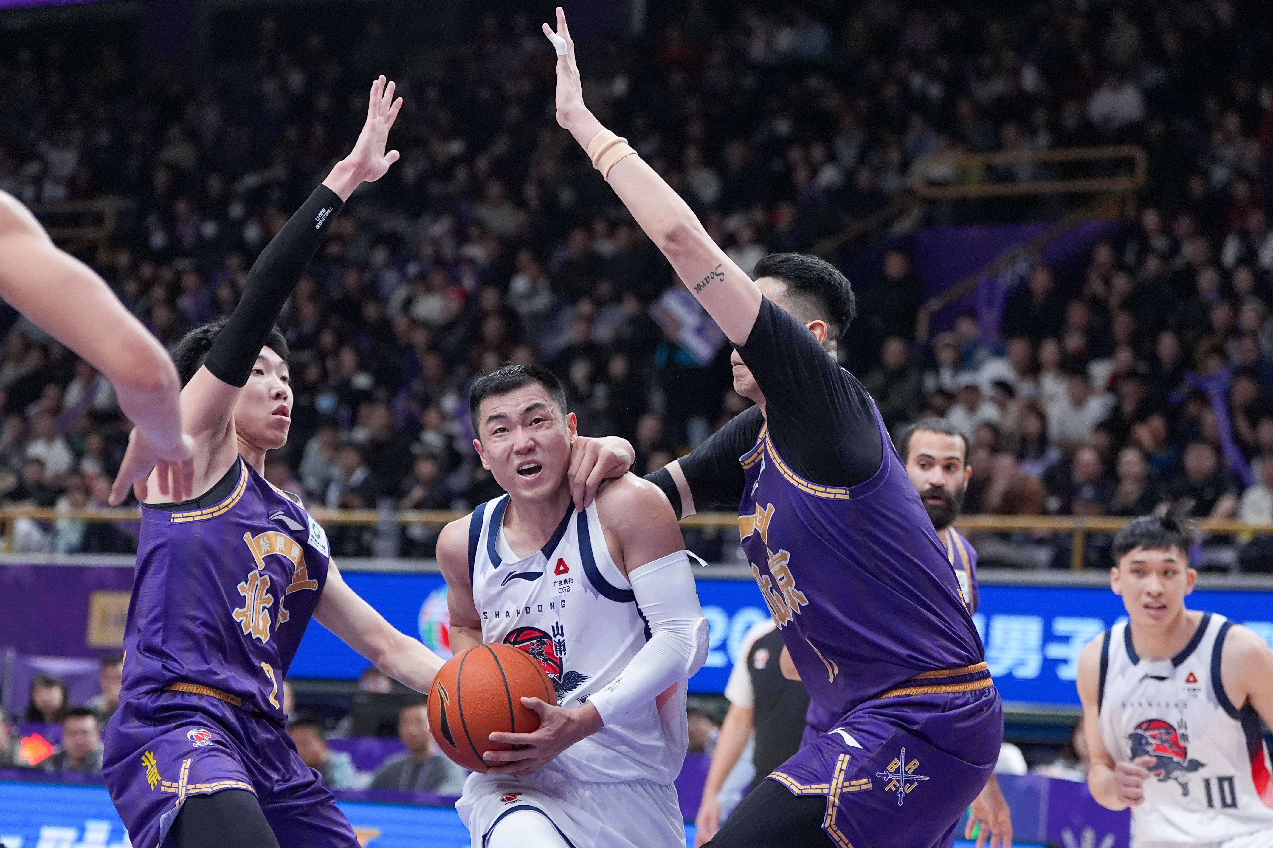 高诗岩：队里没人比我更疲劳 输球国内球员都应反思