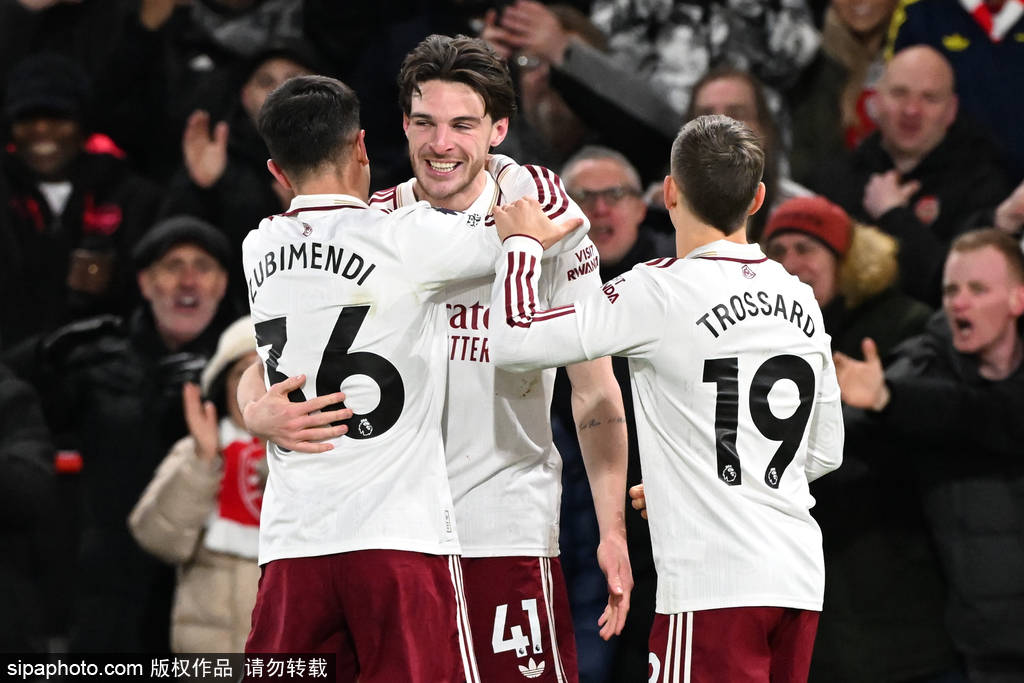 观战台：阿森纳战利物浦盼复仇 西超杯皇马对阵马竞