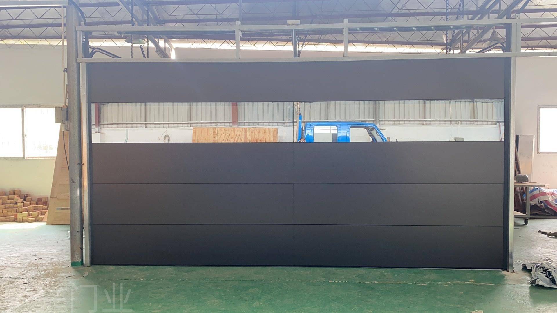 博鱼体育- 博鱼体育官方网站- 最新网址广州奥兴门业有限公司：自动翻板车库门上翻车库门翻板电动专业供应商适配住宅商业工业多场景出入管理