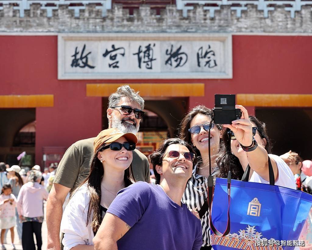 免签政策激活入境游：元旦假期外国游客深度体华体会- 华体会体育官网- 体育APP下载验中国多元魅力