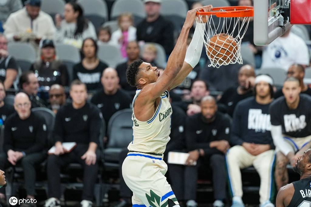 全网都在等字母哥交易？他与雄鹿的纽带只剩3条细线