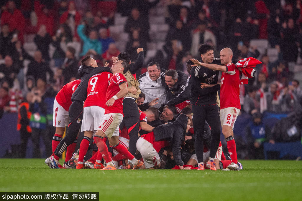 欧冠-极限逃生！皇马补时2人染红 本菲卡门将读秒破门4-2进附加赛