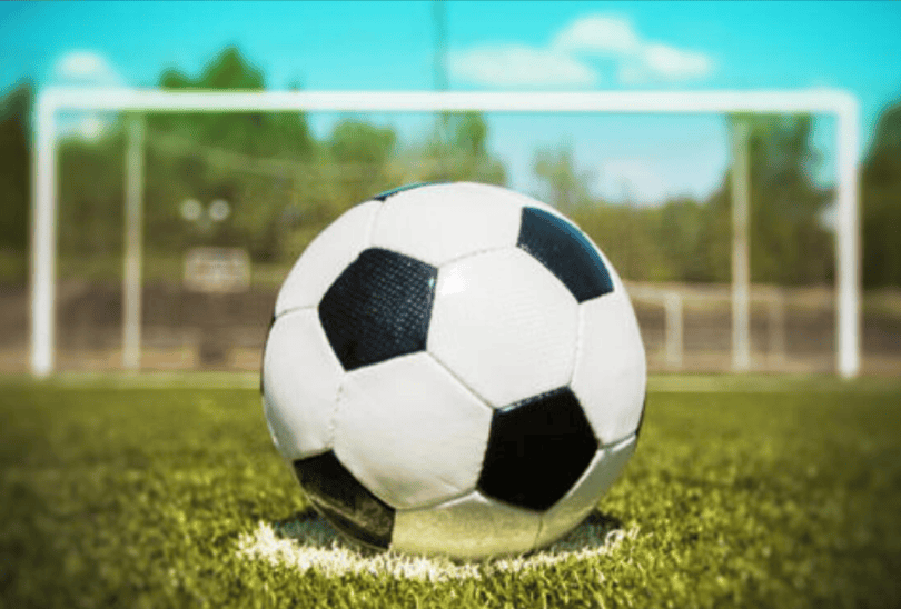 从经典对决到新星崛起绿茵直播记录足球历史轨迹展现发展历程。半