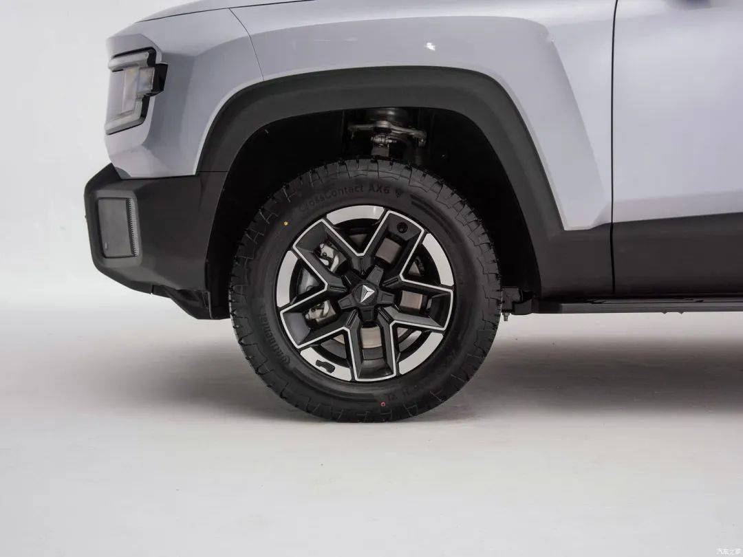 雷竞技(RAYBET)新时代的硬派SUV 实拍体验深蓝G318(图4) 雷竞技(RAYBET)新时代的硬派SUV 实拍体验深蓝G318(图4)