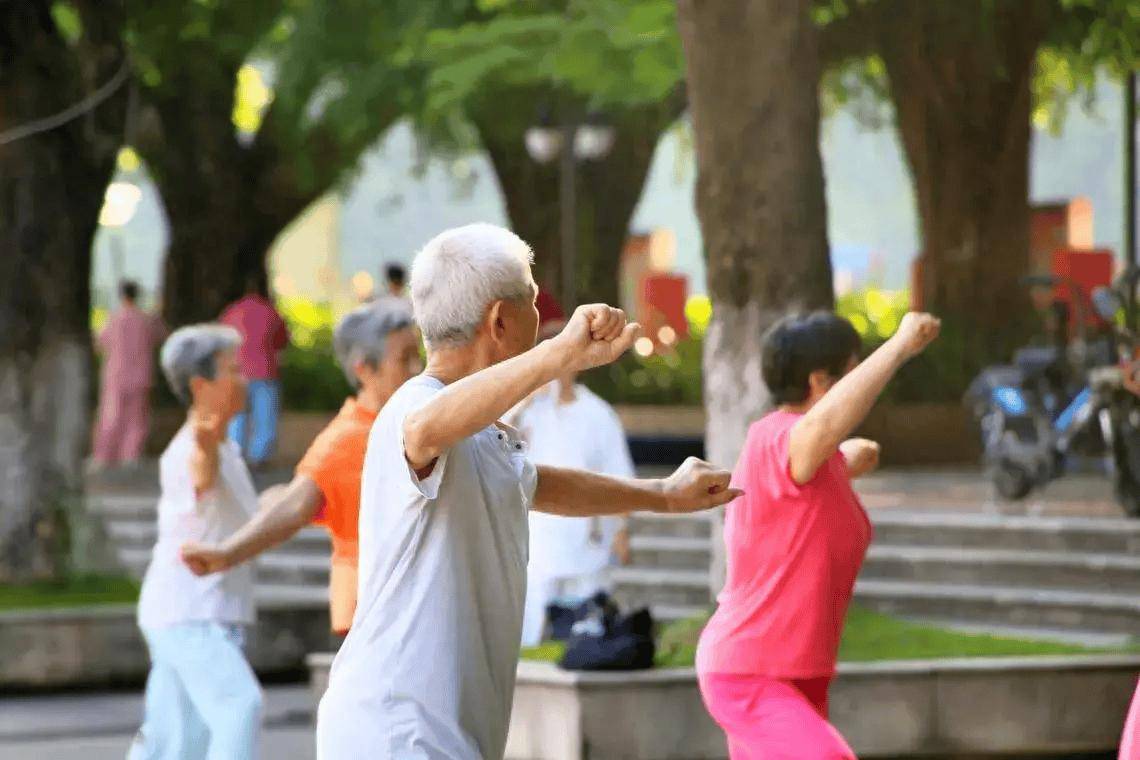 脑梗和晨练有关系？告诫：即使身体再健康，晨练时也要注意这3点