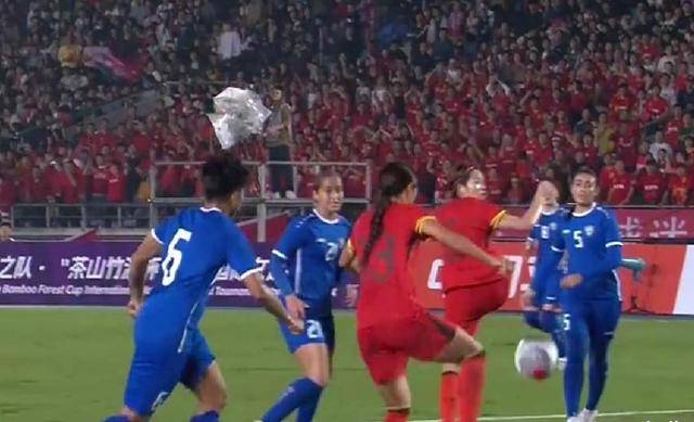 3-0！中国女足大爆发，对手全场0射门，结束5场不胜，下场战越南