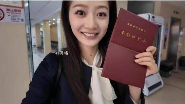 冯琳担任复旦大学校庆主持人，毕业半年落户上海，成东方卫视一姐