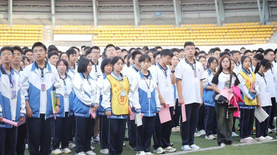 开学啦！简阳学子元气满满启新程