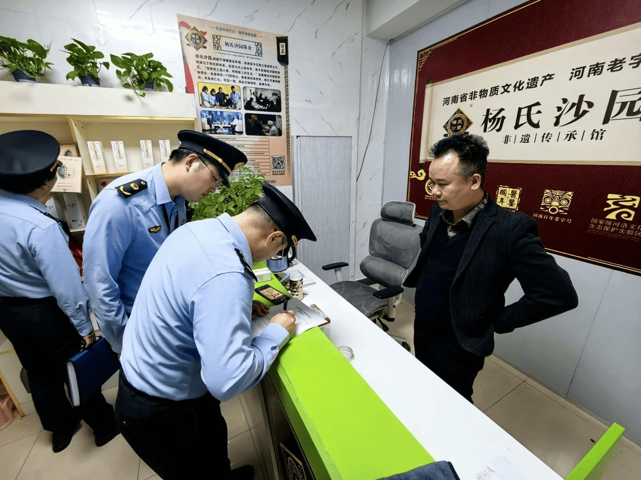 废弃学校成打卡点,曾有博主被困……