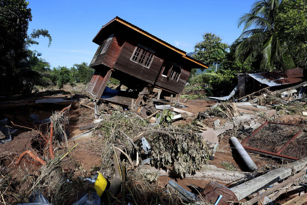 中建智地，春风得意马蹄急