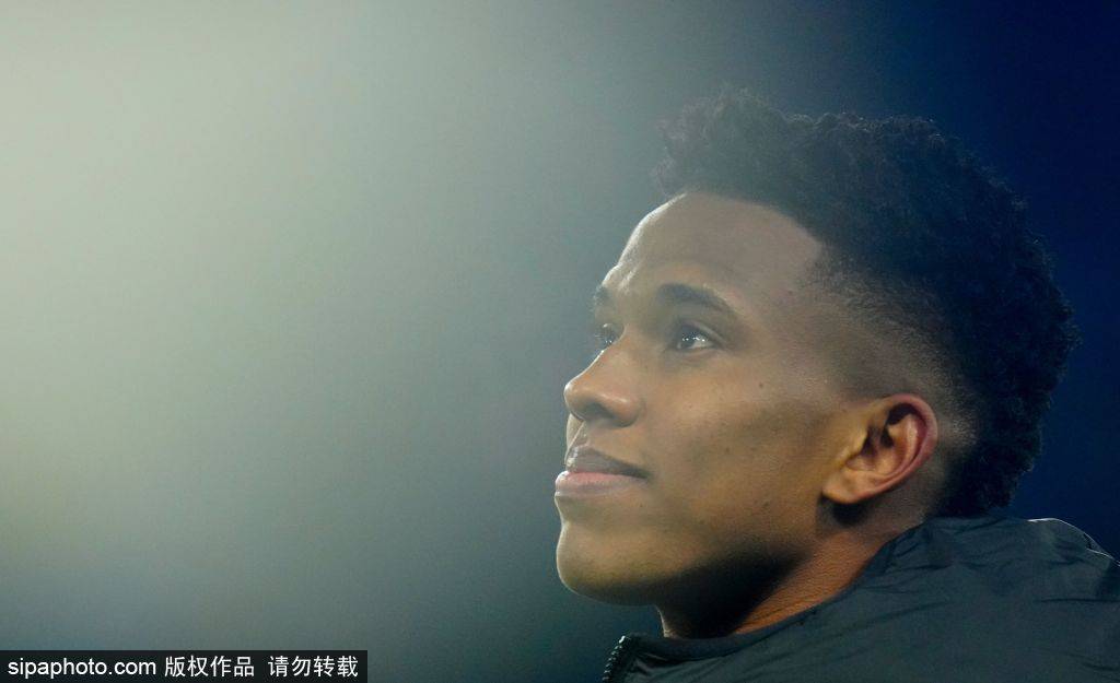 奔着1亿去！18岁埃斯特旺身价仅6000万，欧冠5场3球+巴西4场4球