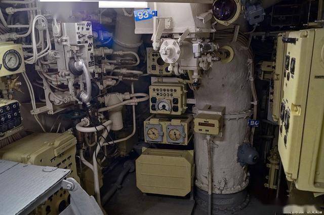 从战场到博物馆：641Б型潜艇“新西伯利亚共青团员”观光记