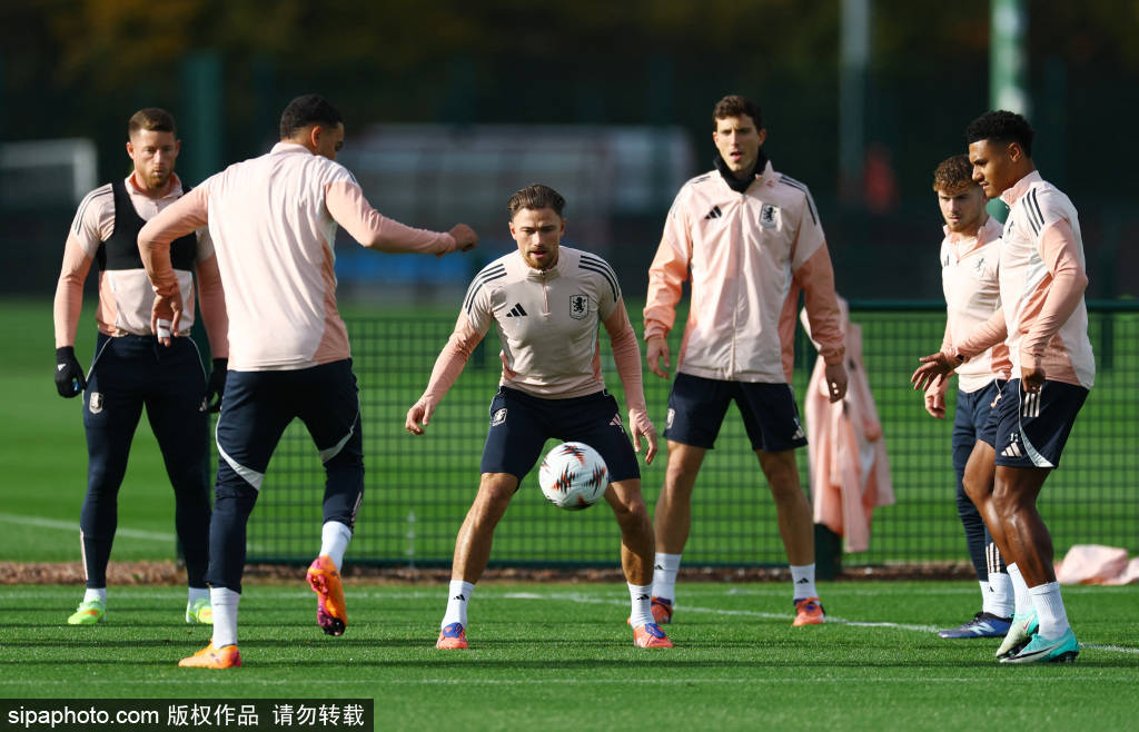 “英格兰足球超级联赛英超历史首次！三场比赛