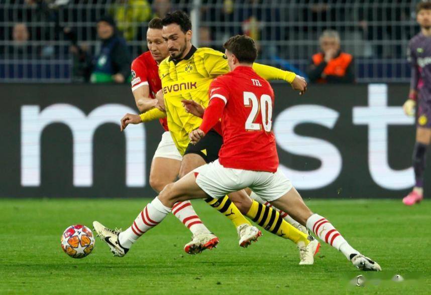 德甲：多特蒙德对战海登海姆荷甲：埃因霍温迎战费耶诺德足球赛事